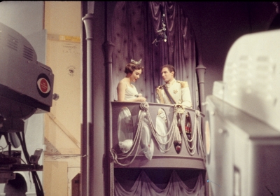 CINDERELLA_-_HQ_STILLS_006.jpg