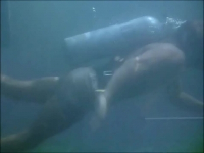 FLIPPER_-_E1X07_COUNTDOWN_FOR_FLIPPER_0325.jpg