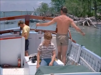 FLIPPER_-_E1X07_COUNTDOWN_FOR_FLIPPER_0629.jpg