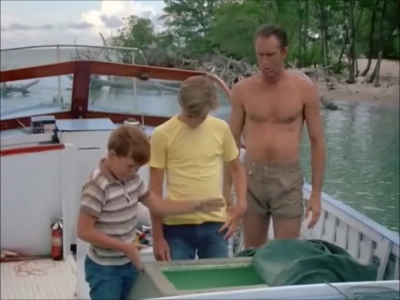 FLIPPER_-_E1X07_COUNTDOWN_FOR_FLIPPER_0719.jpg