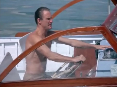 FLIPPER_-_E1X07_COUNTDOWN_FOR_FLIPPER_1125.jpg