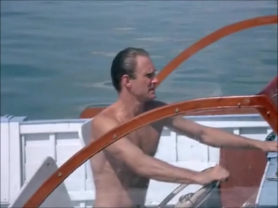 FLIPPER_-_E1X07_COUNTDOWN_FOR_FLIPPER_1140.jpg