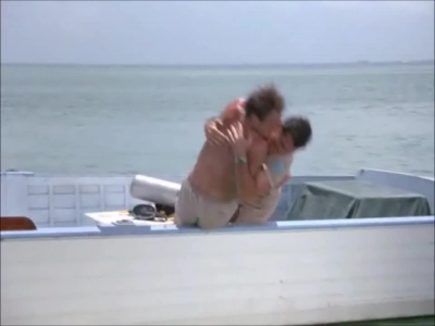 FLIPPER_-_E1X07_COUNTDOWN_FOR_FLIPPER_1210.jpg