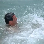 FLIPPER_-_E1X07_COUNTDOWN_FOR_FLIPPER_1296.jpg