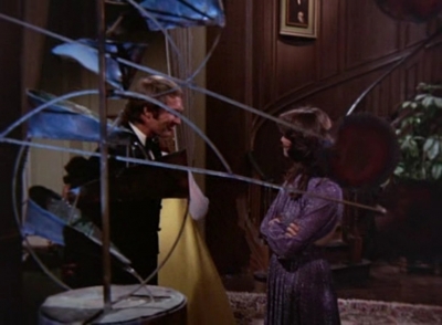 MCMILLAN_AND_WIFE_-_E1X05_THE_FACE_OF_MURDER_075.jpg