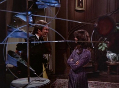 MCMILLAN_AND_WIFE_-_E1X05_THE_FACE_OF_MURDER_076.jpg