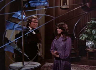 MCMILLAN_AND_WIFE_-_E1X05_THE_FACE_OF_MURDER_079.jpg