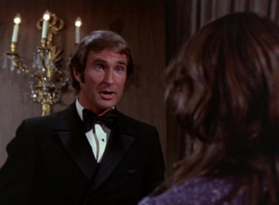 MCMILLAN_AND_WIFE_-_E1X05_THE_FACE_OF_MURDER_097.jpg