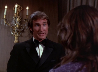 MCMILLAN_AND_WIFE_-_E1X05_THE_FACE_OF_MURDER_108.jpg