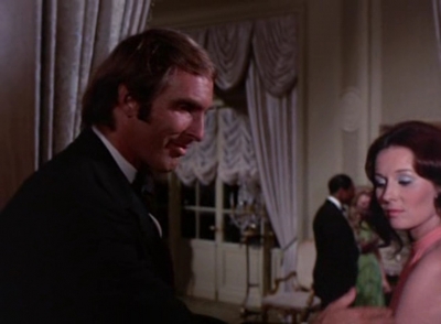 MCMILLAN_AND_WIFE_-_E1X05_THE_FACE_OF_MURDER_230.jpg