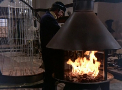 MCMILLAN_AND_WIFE_-_E1X05_THE_FACE_OF_MURDER_352.jpg