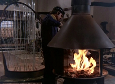 MCMILLAN_AND_WIFE_-_E1X05_THE_FACE_OF_MURDER_359.jpg