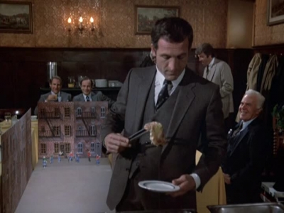 HILL_STREET_BLUES_-_E1X12_I_NEVER_PROMISED_YOU_A_ROSE_MARVIN_042.jpg