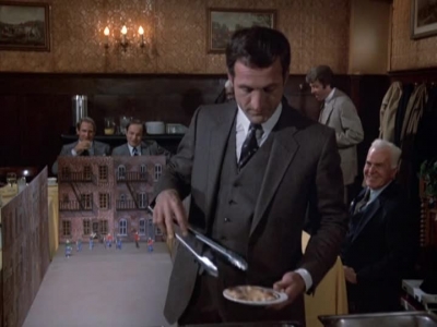 HILL_STREET_BLUES_-_E1X12_I_NEVER_PROMISED_YOU_A_ROSE_MARVIN_046.jpg