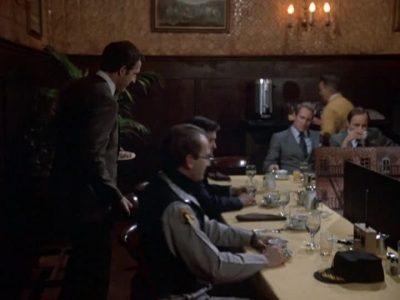 HILL_STREET_BLUES_-_E1X12_I_NEVER_PROMISED_YOU_A_ROSE_MARVIN_073.jpg
