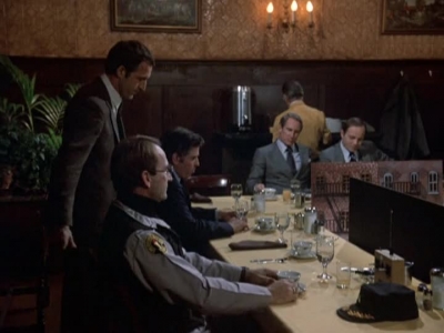 HILL_STREET_BLUES_-_E1X12_I_NEVER_PROMISED_YOU_A_ROSE_MARVIN_077.jpg