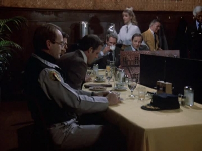 HILL_STREET_BLUES_-_E1X12_I_NEVER_PROMISED_YOU_A_ROSE_MARVIN_095.jpg
