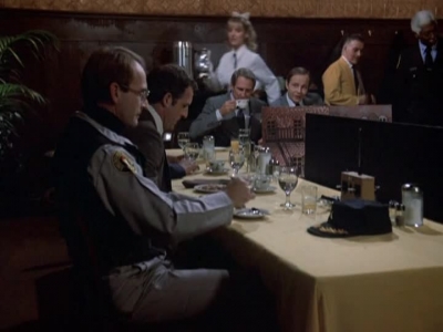 HILL_STREET_BLUES_-_E1X12_I_NEVER_PROMISED_YOU_A_ROSE_MARVIN_097.jpg