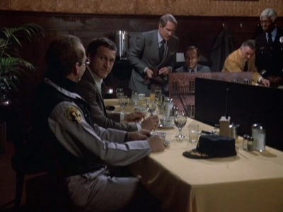 HILL_STREET_BLUES_-_E1X12_I_NEVER_PROMISED_YOU_A_ROSE_MARVIN_158.jpg