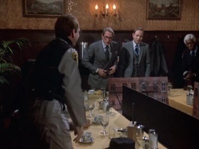 HILL_STREET_BLUES_-_E1X12_I_NEVER_PROMISED_YOU_A_ROSE_MARVIN_179.jpg