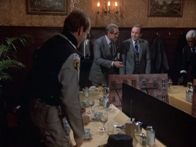 HILL_STREET_BLUES_-_E1X12_I_NEVER_PROMISED_YOU_A_ROSE_MARVIN_185.jpg