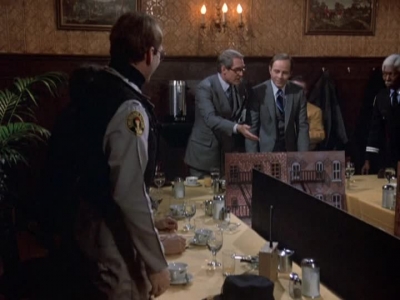 HILL_STREET_BLUES_-_E1X12_I_NEVER_PROMISED_YOU_A_ROSE_MARVIN_187.jpg