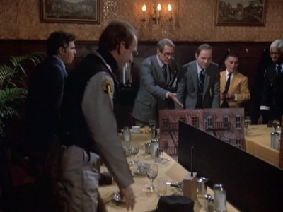 HILL_STREET_BLUES_-_E1X12_I_NEVER_PROMISED_YOU_A_ROSE_MARVIN_190.jpg