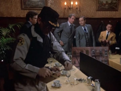 HILL_STREET_BLUES_-_E1X12_I_NEVER_PROMISED_YOU_A_ROSE_MARVIN_237.jpg