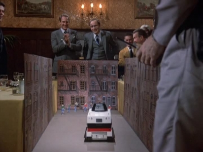 HILL_STREET_BLUES_-_E1X12_I_NEVER_PROMISED_YOU_A_ROSE_MARVIN_250.jpg