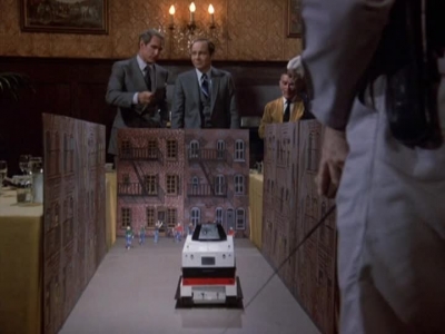 HILL_STREET_BLUES_-_E1X12_I_NEVER_PROMISED_YOU_A_ROSE_MARVIN_365.jpg