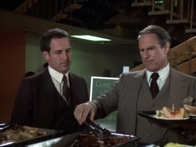 HILL_STREET_BLUES_-_E1X16_JUNGLE_MADNESS_PT_1_494.jpg