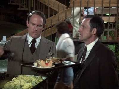 HILL_STREET_BLUES_-_E1X16_JUNGLE_MADNESS_PT_1_547.jpg