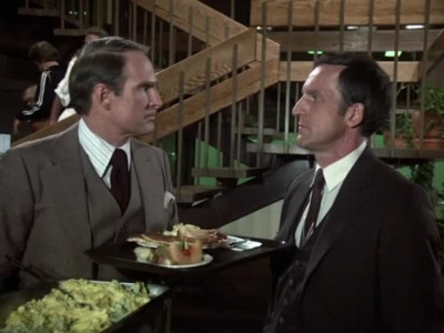 HILL_STREET_BLUES_-_E1X16_JUNGLE_MADNESS_PT_1_570.jpg