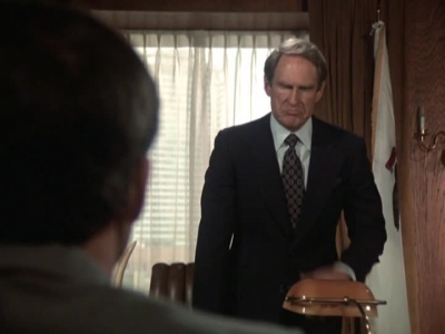HILL_STREET_BLUES_-_E1X17_JUNGLE_MADNESS_PT_2__075.jpg