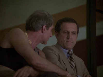 HILL_STREET_BLUES_-_E2X04_THE_SECOND_OLDEST_PROFESSION_433.jpg