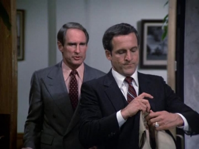 HILL_STREET_BLUES_-_E2X11_FREEDOMS_LAST_STAND_089.jpg