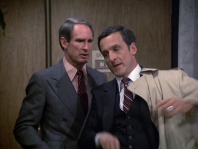 HILL_STREET_BLUES_-_E2X11_FREEDOMS_LAST_STAND_103.jpg