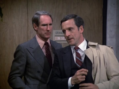 HILL_STREET_BLUES_-_E2X11_FREEDOMS_LAST_STAND_105.jpg