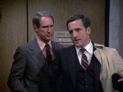 HILL_STREET_BLUES_-_E2X11_FREEDOMS_LAST_STAND_107.jpg