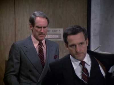 HILL_STREET_BLUES_-_E2X11_FREEDOMS_LAST_STAND_112.jpg