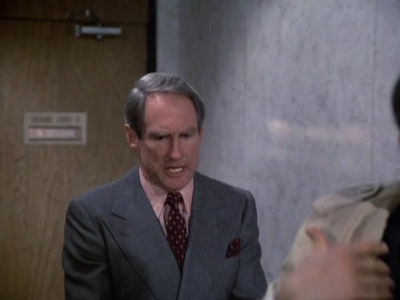 HILL_STREET_BLUES_-_E2X11_FREEDOMS_LAST_STAND_123.jpg
