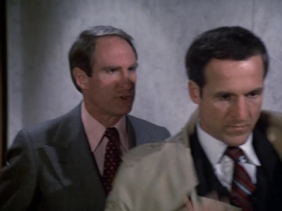 HILL_STREET_BLUES_-_E2X11_FREEDOMS_LAST_STAND_130.jpg
