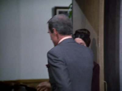 HILL_STREET_BLUES_-_E2X11_FREEDOMS_LAST_STAND_399.jpg