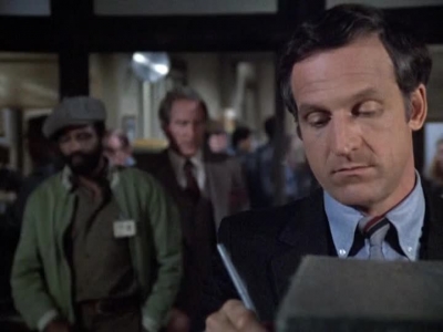 HILL_STREET_BLUES_-_E2X15_SOME_LIKE_IT_HOT_WIRED_010.jpg