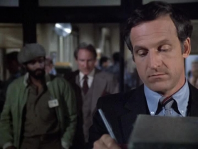 HILL_STREET_BLUES_-_E2X15_SOME_LIKE_IT_HOT_WIRED_012.jpg