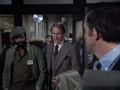 HILL_STREET_BLUES_-_E2X15_SOME_LIKE_IT_HOT_WIRED_021.jpg