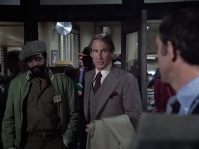 HILL_STREET_BLUES_-_E2X15_SOME_LIKE_IT_HOT_WIRED_027.jpg