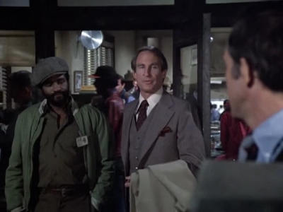 HILL_STREET_BLUES_-_E2X15_SOME_LIKE_IT_HOT_WIRED_029.jpg