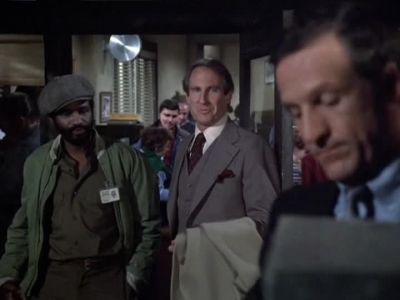 HILL_STREET_BLUES_-_E2X15_SOME_LIKE_IT_HOT_WIRED_038.jpg