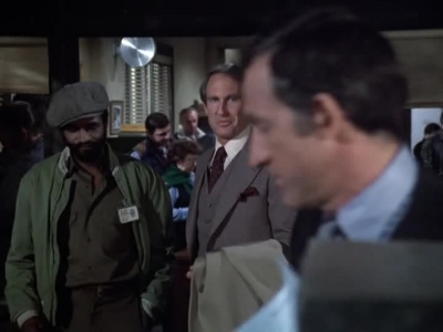 HILL_STREET_BLUES_-_E2X15_SOME_LIKE_IT_HOT_WIRED_042.jpg